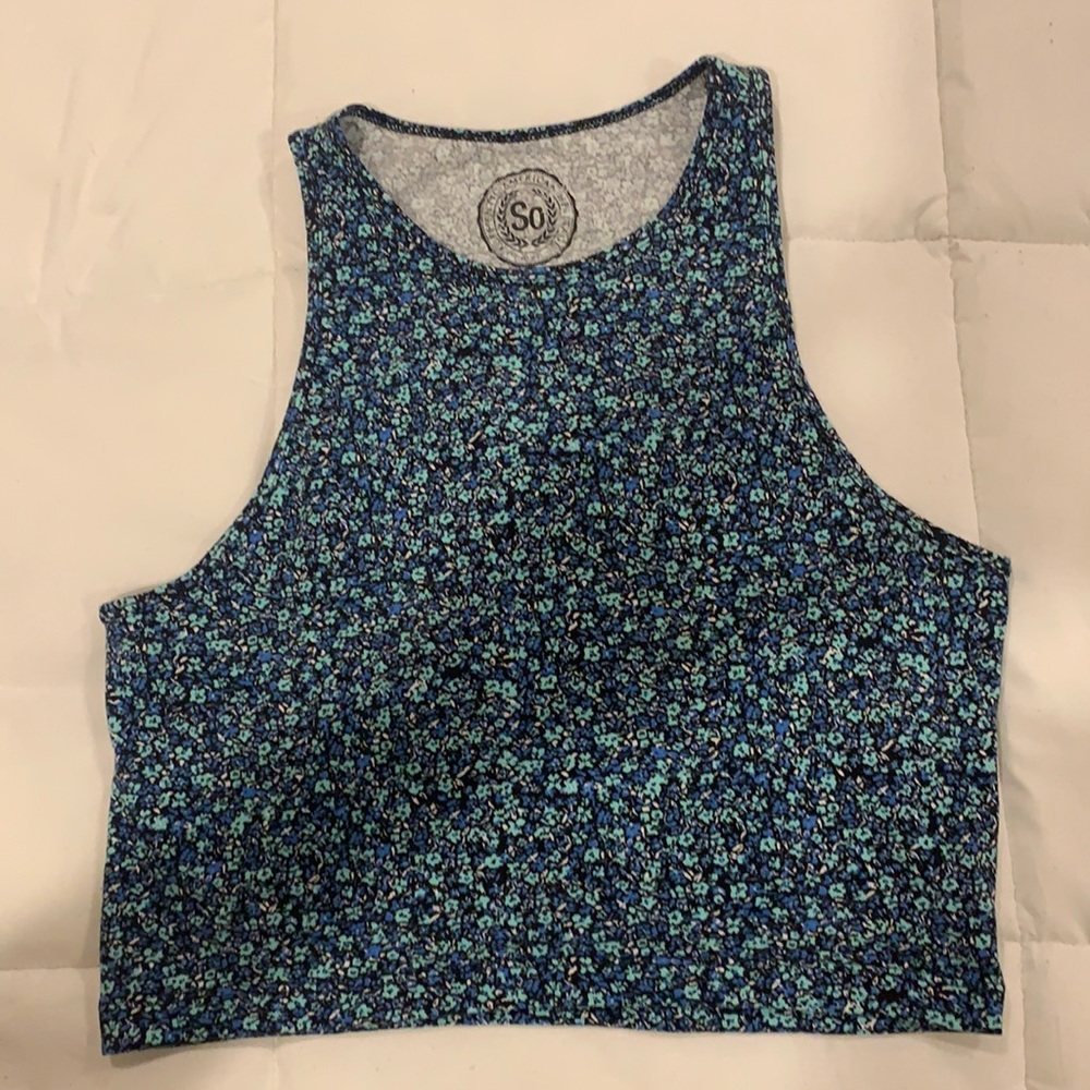 Crop top